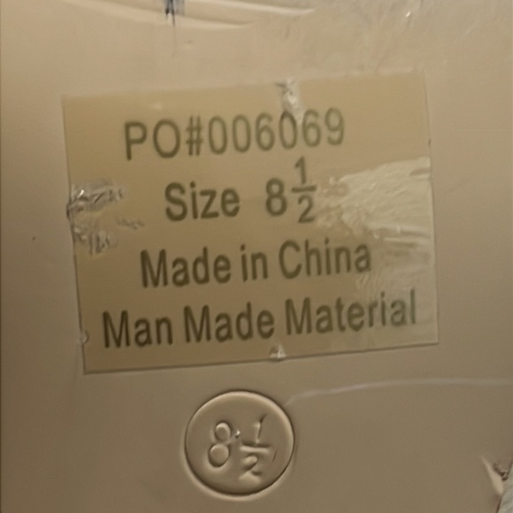 Journee Collection Jadde Ankle Boots Size 8.5 - Picture 10 of 12